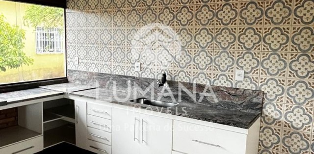 CASA COM QUINTAL 