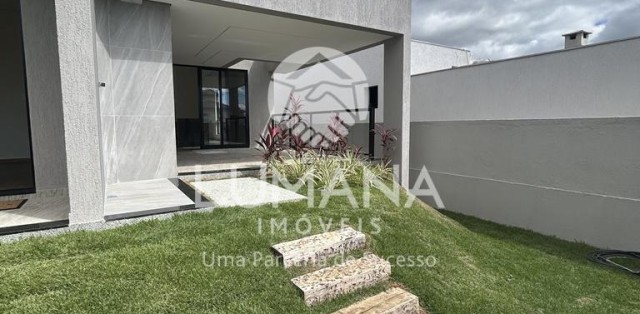 Casa em condomínio