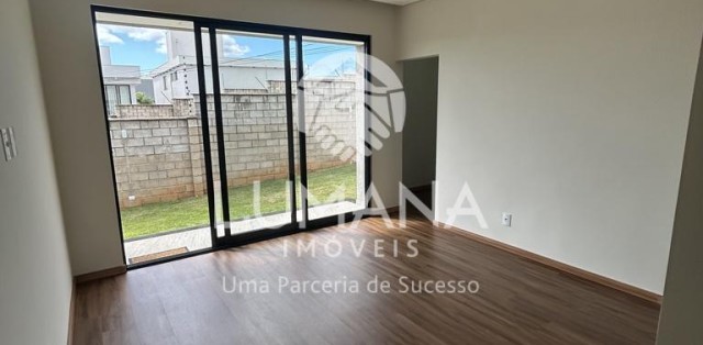 Casa em condomínio