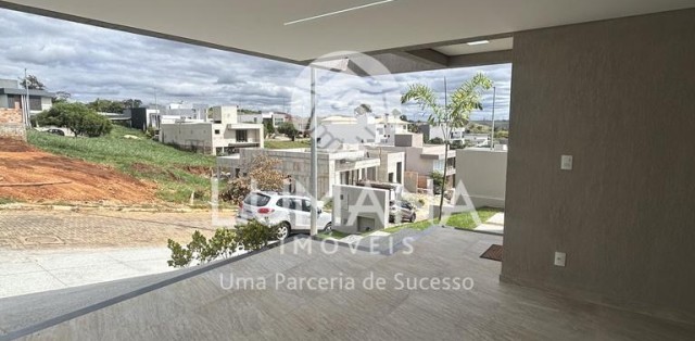 Casa em condomínio