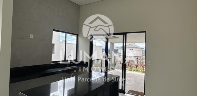 Casa em condomínio
