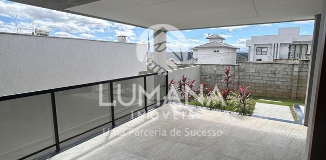 Casa em condomínio