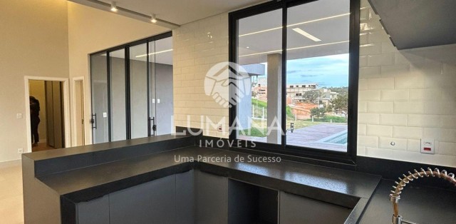 Casa em condomínio
