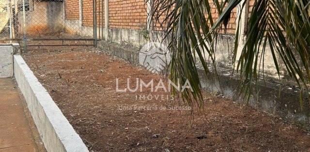 CENTRO - AO LADO DA PREFEITURA 