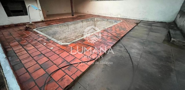 CENTRO - AO LADO DA PREFEITURA 