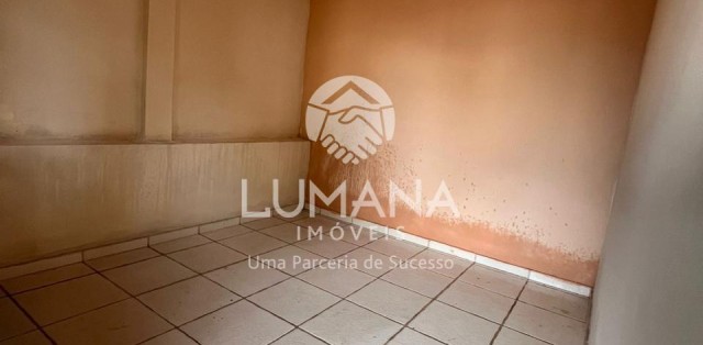CENTRO - AO LADO DA PREFEITURA 