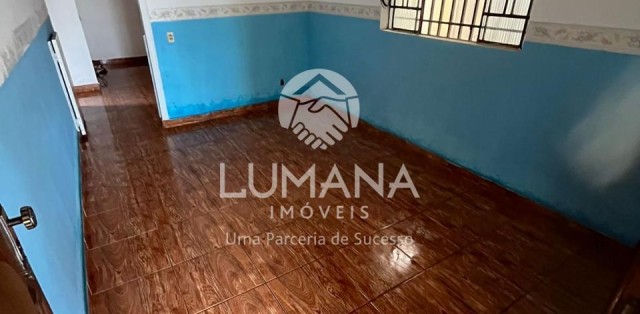 CENTRO - AO LADO DA PREFEITURA 