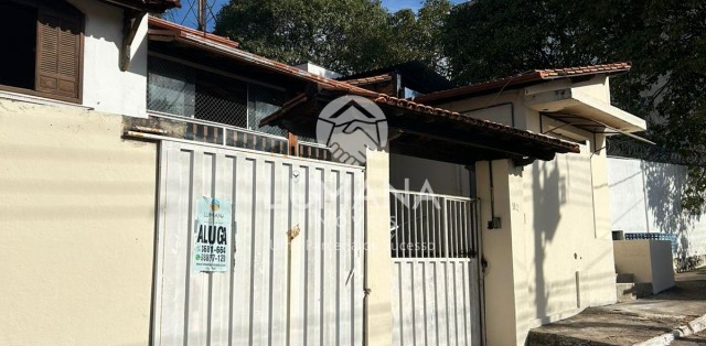 CENTRO - AO LADO DA PREFEITURA 
