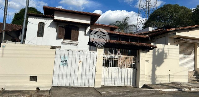 CENTRO - AO LADO DA PREFEITURA 