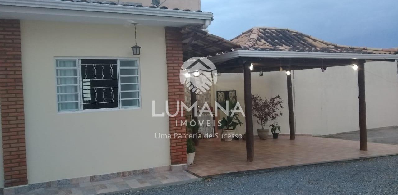 ÁREA DE LAZER 